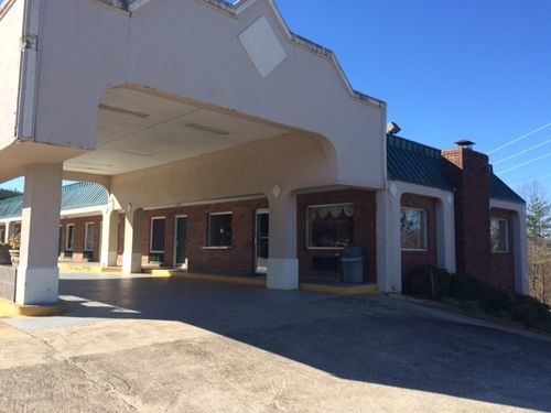 Super 8 Dahlonega Ga Hotel Exterior photo